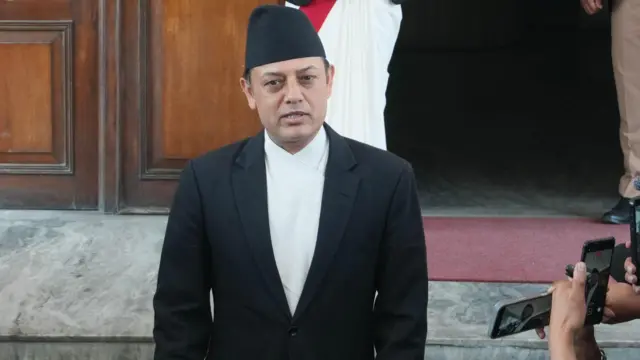 सभामुख डीपी अर्याल