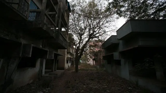 हिंसा के बाद की गुलबर्ग सोसायटी की तस्वीर