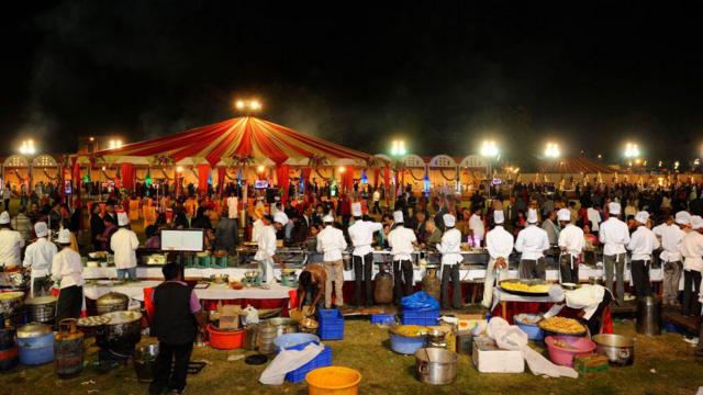 பிரதமர் மோதியின் 'வெட் இன் இந்தியா' முழக்கம், காஷ்மீருக்கு சாதகமாக அமையுமா?