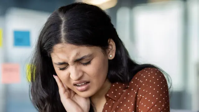 માઇગ્રેન એટલે શું, માઇગ્રેન કેમ થાય છે, માઇગ્રેન એટલે આધાશીશી, માઇગ્રેન ઉપર અભ્યાસ, આધાશીશીનો ઇલાજ અને સારવાર, સંશોધન, બીબીસી ગુજરાતી