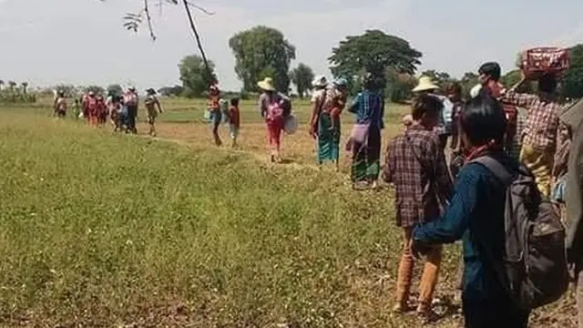 တလုပ်မြို့ကျေးရွာအတွင်းဆန္ဒပြလှည့်လည်