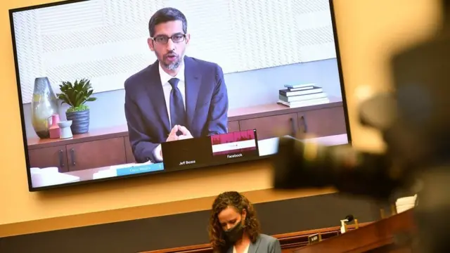 ردًا على مزاعم قيام غوغل بسرقة محتوى، قال رئيس الشركة ساندر بيتشاي إن غوغل تلتزم بـ "أعلى المعايير"