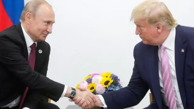 रूस के राष्ट्रपति व्लादिमीर पुतिन और अमेरिका के राष्ट्रपति डोनाल्ड ट्रंप