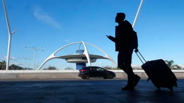 أحد المسافرين