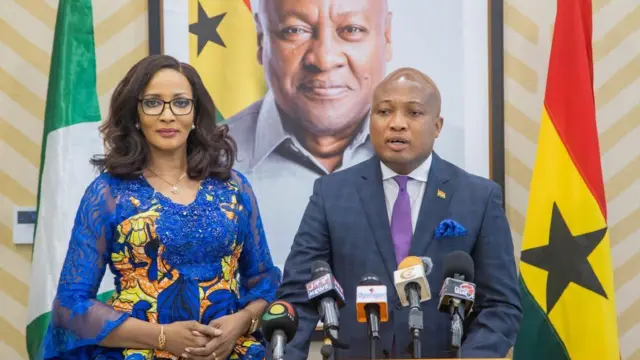 Mịnịsta na-ahụ maka mba ofesi na Naịjiria bụ Bianca Ojukwu na onye otu ya na Gana bụ Samuel Okudzeto Ablakwa