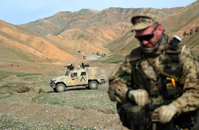 یو جرمنی پوځي د څوکۍ پر مهال