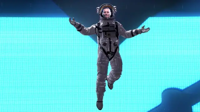 One view of Johnny Depp for space suit during di 2022 MTV VMAs for Prudential Center for August 28, 2022 for Newark New Jersey