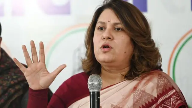 सुप्रीया श्रीनेत