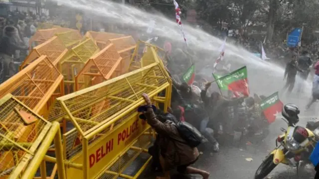 दिल्ली में विरोध प्रदर्शन