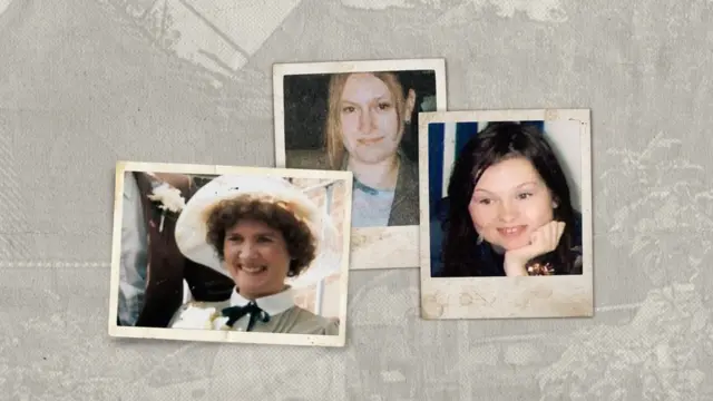 لُوسی لو (درمیان)، ان کی بہن سارہ (دائیں) اور والدہ لِنڈا