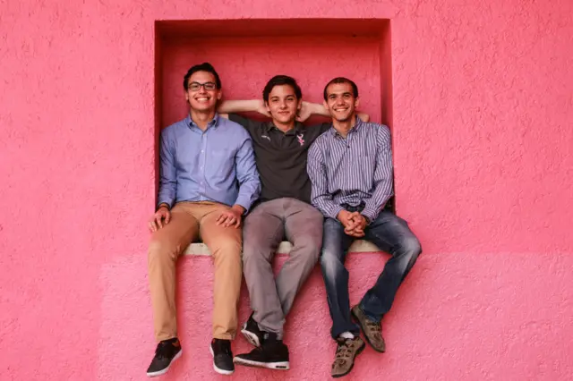 Julián Ríos con parte de su equipo.