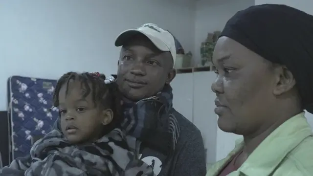 Christopher Faustine y su familia