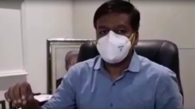 ज़िलाधिकारी प्रभुनाथ सिंह