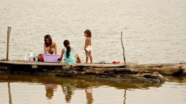 Moradores das comunidades ribeirinhas do região do Médio Solimões, na Amazônia Central, onde atua o Instituto Mamirauá