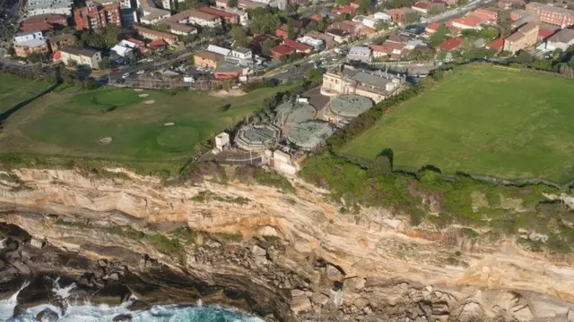 ஆஸ்திரேலியா