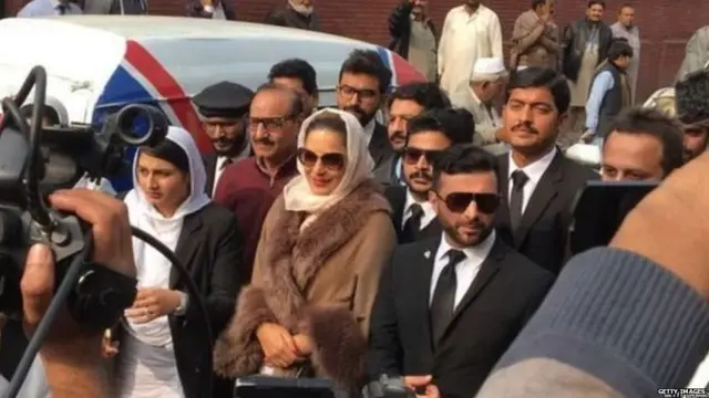 પાકિસ્તાની અભિનેત્રી મીરાંની તસવીર