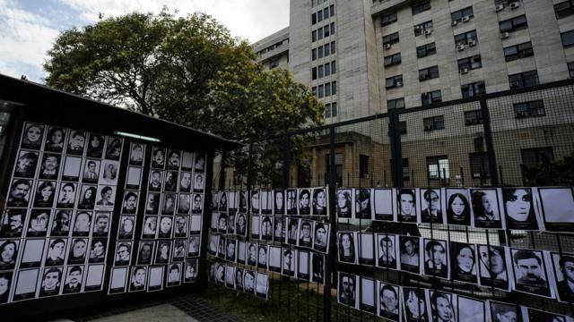 Homenaje a las victimas del regimen militar argentino