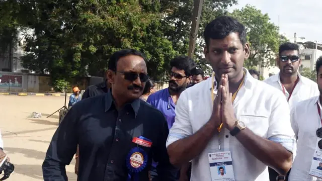 நடிகர் சங்கத் தேர்தல்ள்: பாண்டவர் அணி Vs சுவாமி சங்கரதாஸ் அணி - என்ன நடக்கிறது?