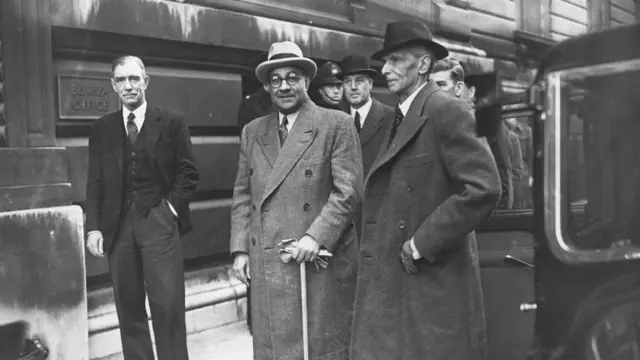 લિયાકત અલી ખાન સાથે ઝીણા