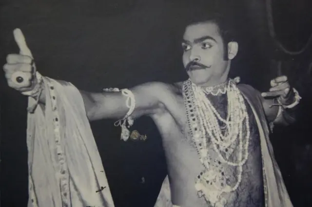 રાજૂ બારોટ, રંગભૂમિ, થિયેટર, ગુજરાત, નાટ્યકાર, બીબીસી ગુજરાતી 