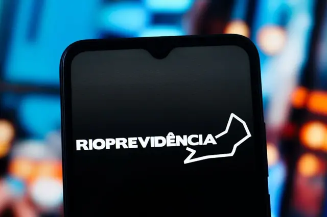Imagem da tela de um celular escrito RioPrevidência