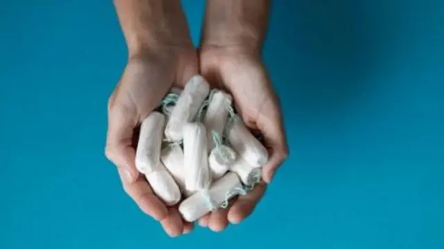 Namna ya kupima ni kwa kiasi gani umetoka damu ni kwa kutazama ni kwa kiasi gani umetumia vifaa vya kujihifadhi wakati wa hedhi. 