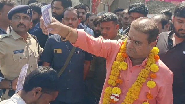 કાના જાડેજાનો વિજય, કાંધલ જાડેજા, સંતોકબહેન જાડેજા, કુતિયાણા નગરપાલિકા, કુતિયાણા ધારાસભા, સ્થાનિક સ્વરાજ્યની ચૂંટણી, ગૅંગ્સ ઑફ પોરબંદર, પોરબંદરની ગૅંગોનો ઇતિહાસ, બીબીસી ગુજરાતી, બીબીસી ન્યૂઝ ગુજરાતી