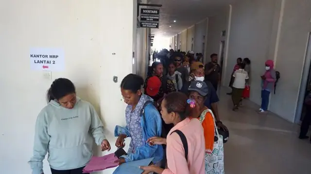 papua, cpns, meterai