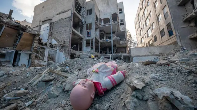 इस युद्ध में 3,636 लोग मारे गए हैं. इनमें कम से कम 254 बच्चे शामिल हैं (प्रतीकात्मक तस्वीर)