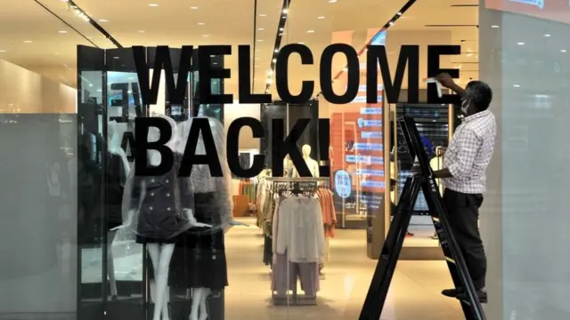 मॉल, रेस्तरां और धार्मिक स्थल खुलेंगे, लेकिन होंगे कुछ नियम