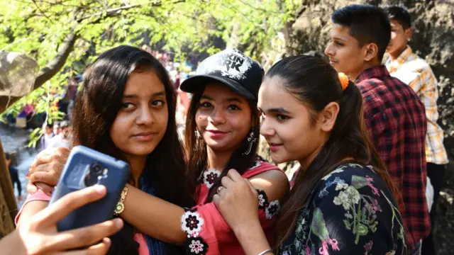 అమ్మాయిలు