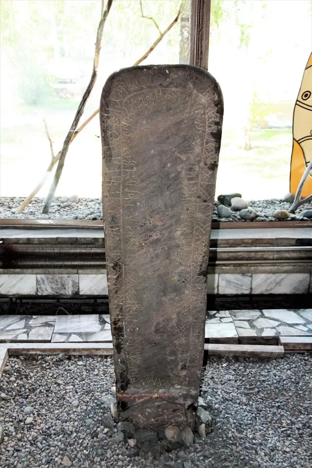 Барсбек кагандын жазма эстелиги