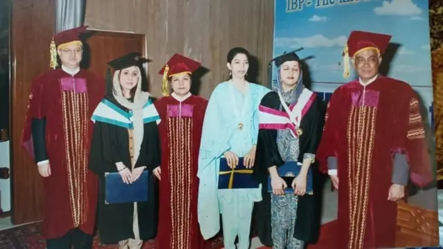 ઇન્સ્ટીટ્યૂટ ઑફ બૅન્કર્સ એસોસિએશનના સમારંભમાં ફખરા અહમદને પ્રથમ સ્થાન મળ્યું હતું