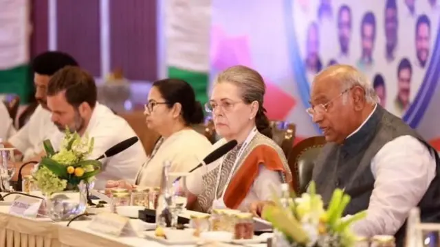 ઇન્ડિયા, કૉંગ્રેસ, આપ, બીબીસી ગુજરાતી