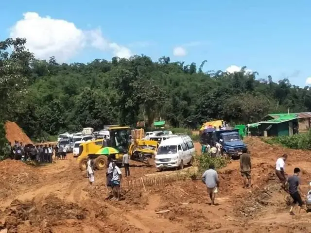  ၂၀၂၁ ခုနှစ်က တွေ့ရတဲ့ ဗန်းမော်မြစ်ကြီးနားလမ်းပိုင်း တစ်နေရာ 