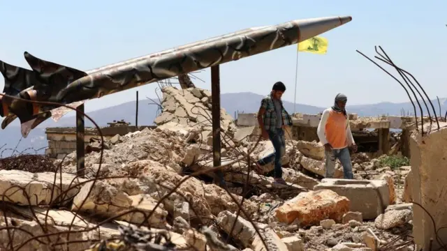 ሂዝቦላህ ኣብ 2006 ኣብ ዝተኻየደ ኲናት ናብ እስራኤል ብኣሽሓት ዝቑጸሩ ሮኬታት ተኲሱ