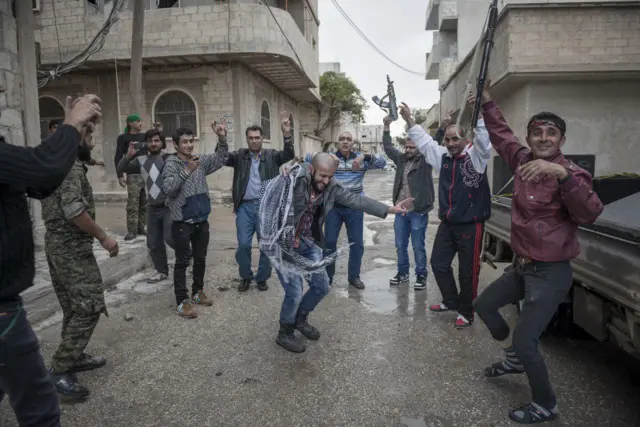 مبارزان کوبانی