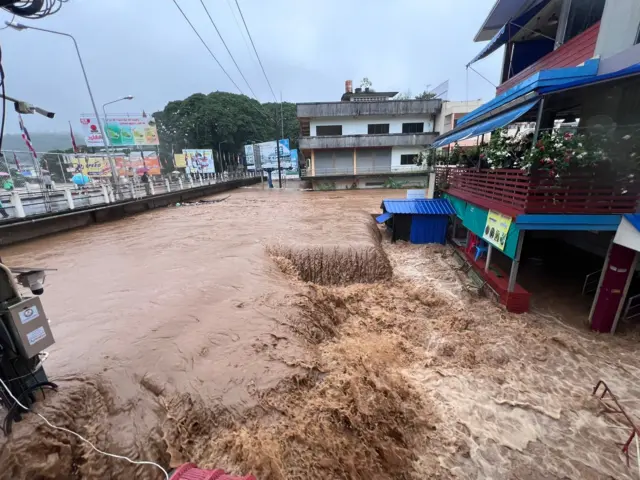 น้ำท่วมแม่สาย