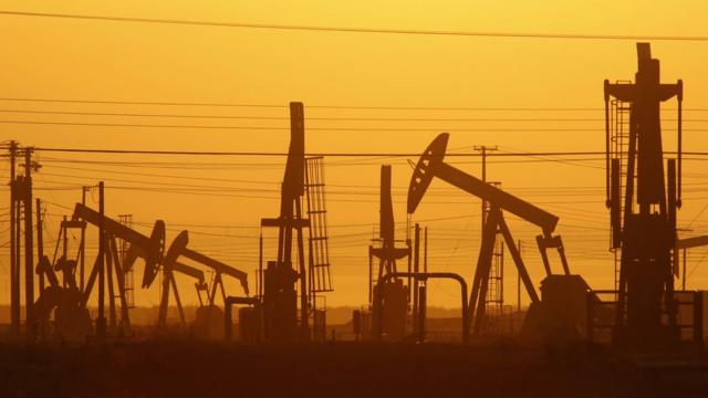 分析人士认为，全球石油输出国将开打"价格战"。