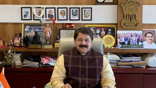 విమల్ చూడాసమా