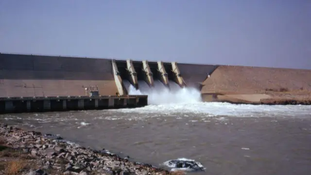 Madatsar ruwa ta Kainji da ke Najeriya