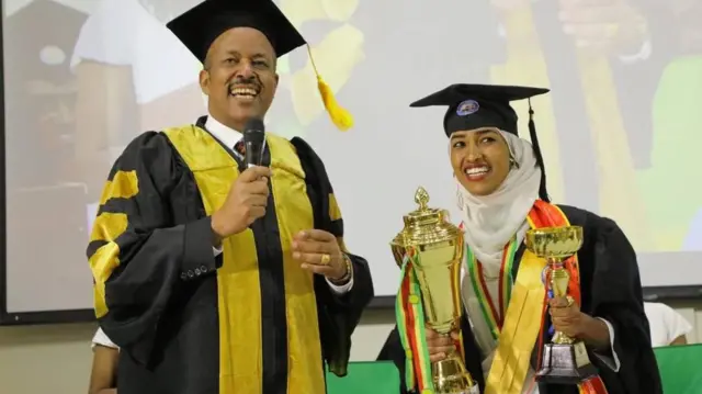 Barattuu Liinaa Wayyuu waancaa badhaafamte qabattee