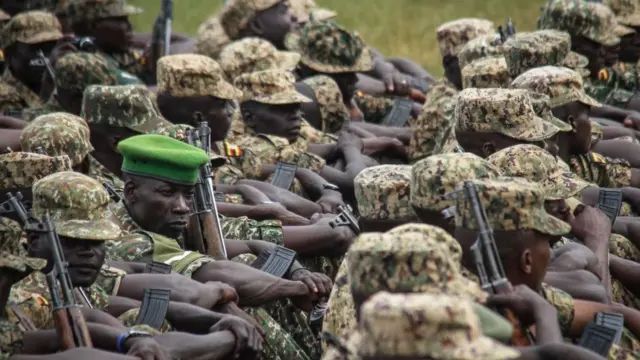 Igisirikare cya Uganda cyavuze ko abasirikare bahohoteye abanyamakuru bazahanwa
