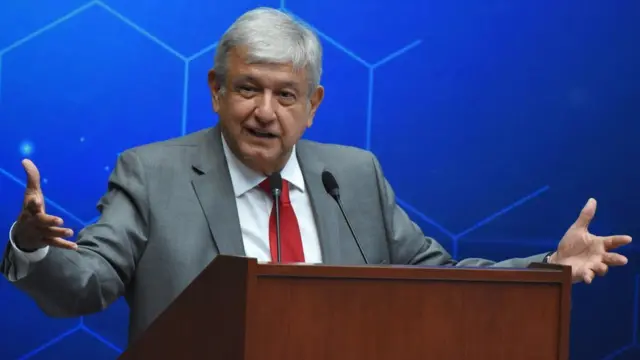 Andrés Manuel López Obrador (AMLO)