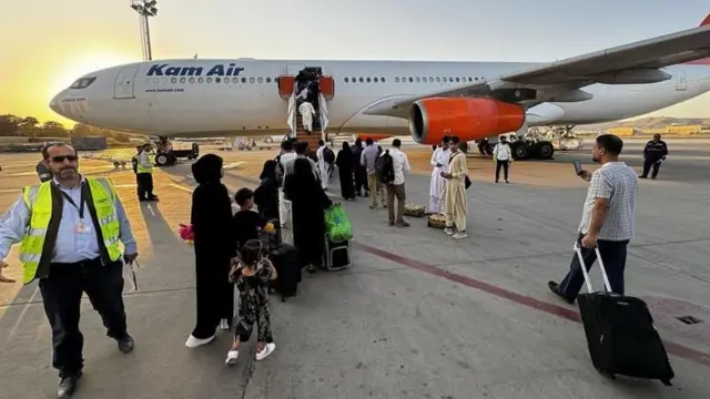 अफगाणिस्तान विमान