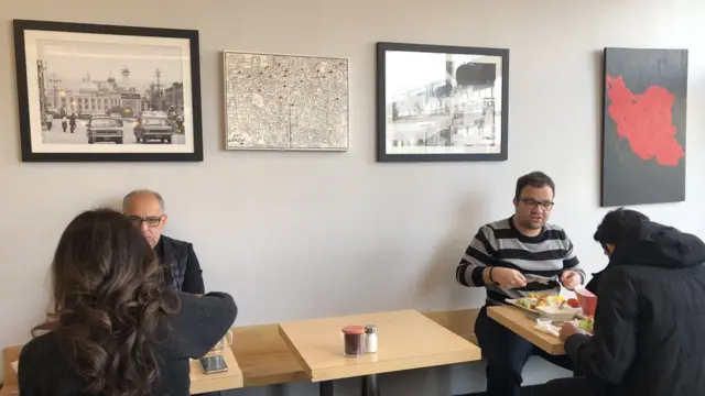 Un restaurante en Tehrángeles