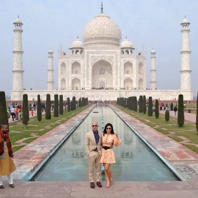 Bezos sa devojkom Loren Sančez