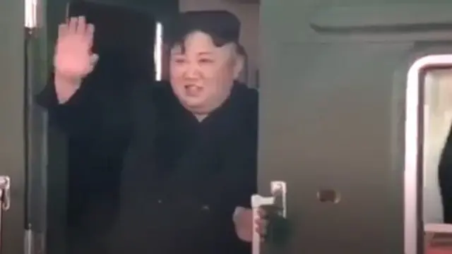 రైలులో వస్తున్న కిమ్