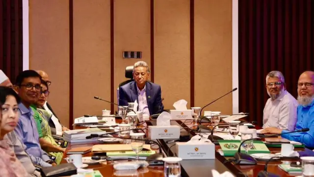 সম্প্রতি জাতীয় পেনশন কর্তৃপক্ষের সঙ্গে বৈঠক করেন অর্থমন্ত্রী 