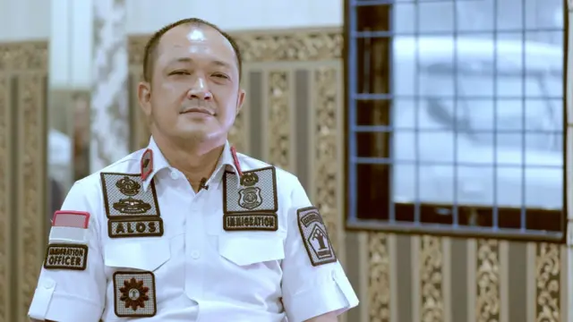 Kepala Rudenim Medan, Sarsaralos Sivakkar, menegaskan anak yang lahir dari pernikahan WNI dengan pengungsi Rohingya adalah WNI.